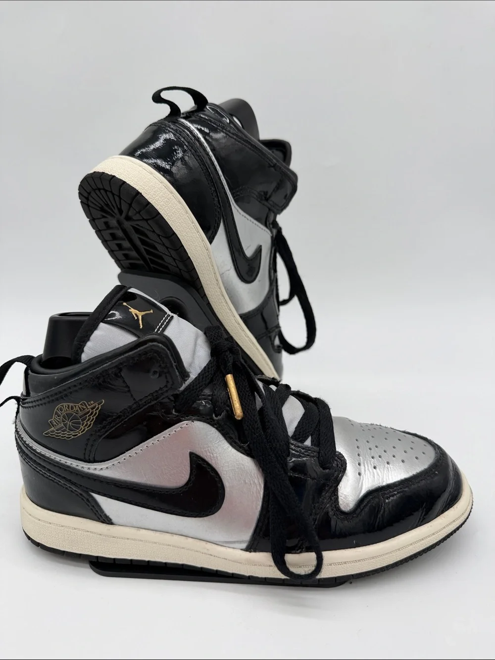 Nike Air Jordan 1 Mid SE GS AJ1 Black Metallic Silver Youth Size 2.5 FZ3937-001